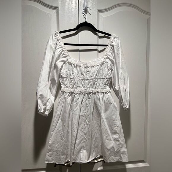 Forever 21 Women's Smocked Mini Dress in White Small - Picture 5 of 5